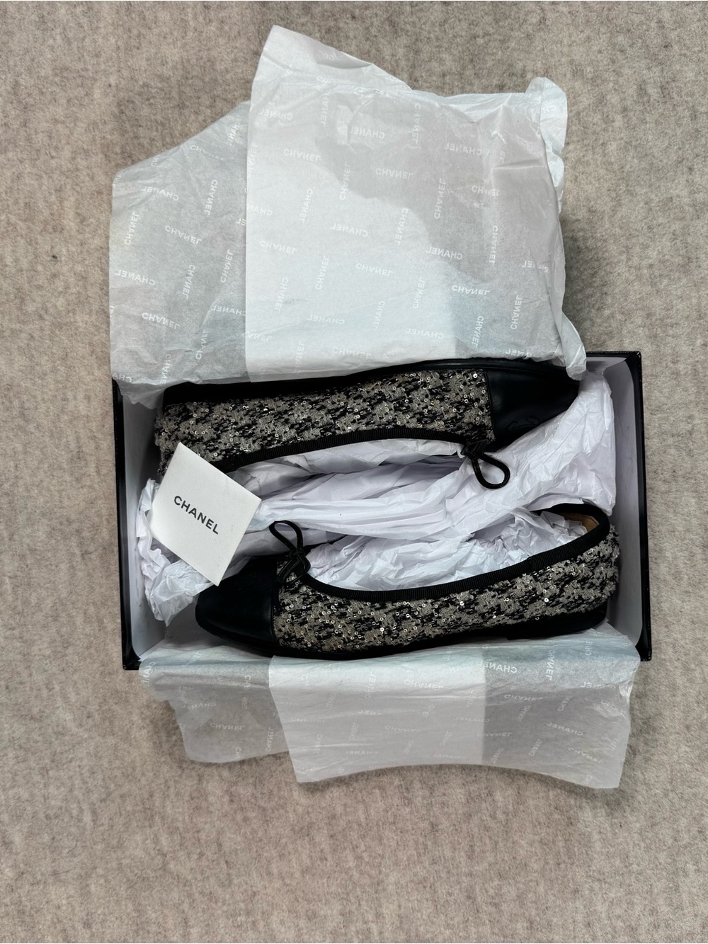 CHANEL Black & Gray Tweed Cap-Toe Bow Ballet Flats - Picture 8 of 9